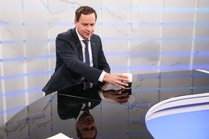 V. Tomaševskis: J. Narkevičius turi premjero pasitikėjimą ir iš pareigų nesitrauks 