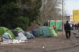 Prancūzų policija iškėlė 500 migrantų iš stovyklos Paryžiaus šiaurės rytuose