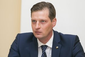 K. Mažeika vyksta į Alytų ieškoti sprendimų, kaip išvalyti po gaisro susikaupusį vandenį