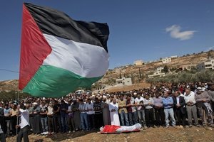 Palestiniečių vadovybė planuoja surengti visuotinius rinkimus