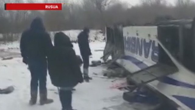 Nelaimė Rusijoje: nuo tilto nukritus autobusui žuvo daugiau nei 20 žmonių