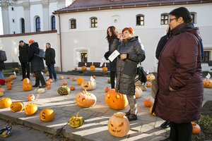 Po grasinimų streiku – Vyriausybės sprendimas pasirašyti kolektyvinę sutartį su keturiomis švietimo profsąjungomis