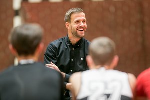 Krepšinio agentas T. Bulotas: „Vienintelis kelias išlaikyti Lietuvos talentus – gerai dirbti čia”