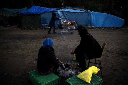 Prancūzijos pareigūnai iškėlė 600 tibetiečių iš migrantų stovyklos