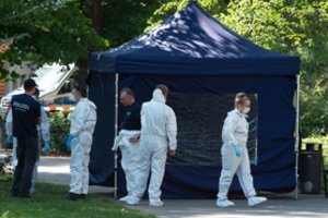 Dar vienas diplomatinis skandalas: dėl nužudymo išsiunčia du rusų ambasados darbuotojus