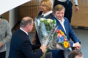 Ketvirtadienio detektyvas Seime – kur per jubiliejų dingo Ramūnas Karbauskis?