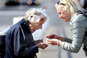 Seimas pritarė šalpos pensijų bazės dydžio didinimui