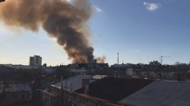 Aiškėja Odesos kolegijoje kilusio smarkaus gaisro mastai