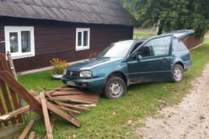 Girtas vairuotojas supyko: pasieniečiai per daug principingi – neleidžia gerti prie vairo