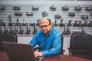 Po eksporto konsultacijų – JAE susidomėjimas lietuviškais vandens maišytuvais ir dušo prekėmis