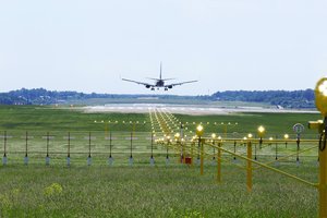 Populiariausios skrydžių kryptys, oro keliai Lietuvoje ir kitos įdomios dangaus istorijos