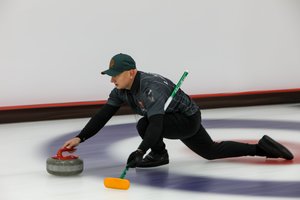 Lietuvos akmenslydininkai pasaulio čempionato atrankoje iškovojo vieną pergalę