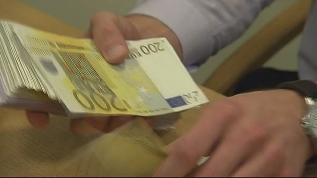 Seime sumaištis dėl bankų mokesčio – lenkų atstovai nesutaria su valdančiaisiais