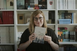 Dovilė Filmanavičiūtė: „Pajutau, kad ėmėme per daug skubėti“ (knygos rekomendacija Kalėdoms)