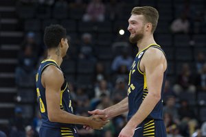 D. Sabonio sąskaitoje – dvigubas dviženklis ir kartėlis dėl varžovų centro dominavimo