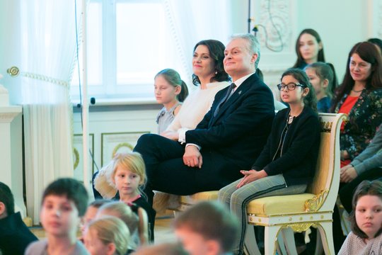 D. Nausėdienė apie diskusijas dėl akcijos „Renkuosi gyvybę“: stovime vienoje barikadų pusėje