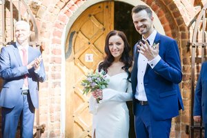 „Queens of Roses“ narė Giedrė pranešė, kad laukiasi ir parodė papilnėjusį pilvuką