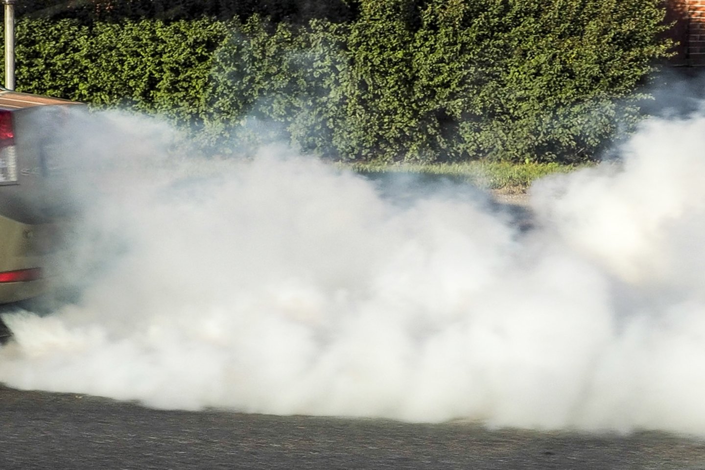 Sugedes automobilis,dūmai,tarša<br>V.Ščiavinsko nuotr.