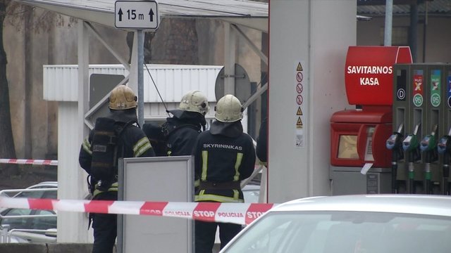 Iš įvykio vietos: kariuomenės automobilis sukėlė paniką Vilniaus centre