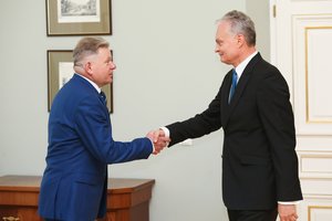 G. Nausėda dėl J. Narkevičiaus nenusileis: aš apskritai galvoju, ar yra toks ministras