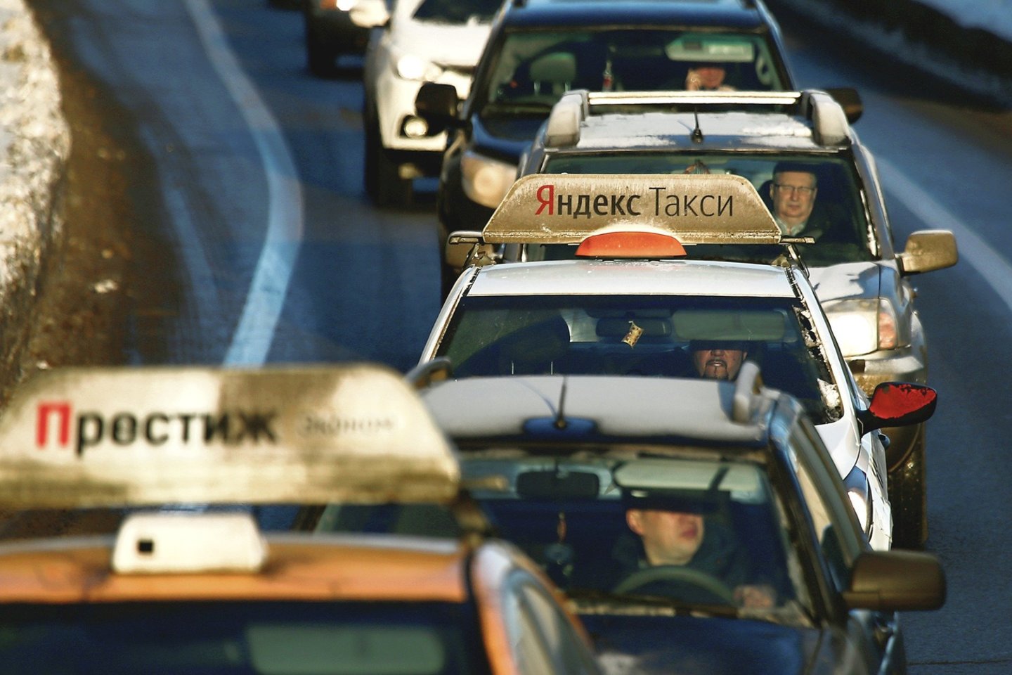 Už 20 įskųstų taksistų skiriama 500 balų, kuriuos naudoti galima asmeninėms reikmėms.<br>„Reuters“/„Scanpix“ nuotr.