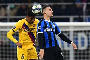 Čempionų lygoje – „Barcelona“ smūgis „Inter“ klubui ir už borto likęs „Ajax“