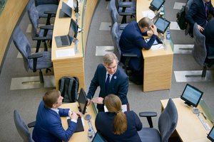 Seimui praplėtus duris – žvilgsnis į V. Pranckietį: valdantieji turėtų paploti per petį