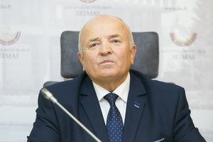 V. Kamblevičius skundžiasi, kad „tvarkiečių“ vadovybė blokuoja narių išėjimą iš partijos