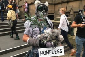 Australai išėjo į gatves protestuoti dėl krūmynų gaisrų dūmų poveikio sveikatai