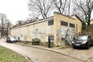 Elektros skydinėje greta mokyklos įvyko sprogimas, mokykla trumpam evakavo 800 vaikų