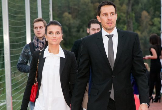 Mindaugas Lukauskis tapo daugiavaikiu tėvu: žmona Jurgita pagimdė trečią atžalą