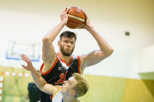 Mėgėjų lygoje – Lavrinovičių ir „Ryto–MRU“ komandų akistata