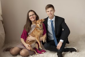 Vienuolės kelio atsisakiusi moteris kuria naujus namus su globotiniu