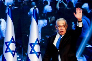 Oficialiai apkaltintas B. Netanyahu atsisakys ministrų postų, bet toliau dirbs premjeru