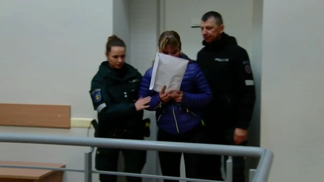 Vilkaviškio rajone sumušta 3 mėnesių mergaitė: gydoma klinikose, tėvai suimti