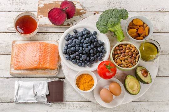 Smegenų veiklą gerinantys vitaminai ir maisto produktai: vartokite jų daugiau