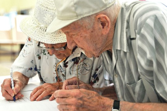 Šalį sukrėtė senolio savižudybė – dėl pensijų sumažinimo paaukojo gyvybę