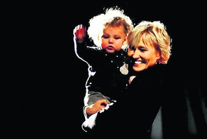 Maskvoje gyvenanti Ingeborga Dapkūnaitė su 4-erių sūnumi kalbasi lietuviškai