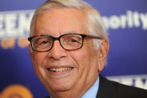 Ilgametis NBA komisaras D. Sternas skubiai operuotas Niujorke