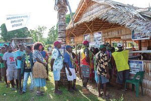 PNG premjeras: kelyje į nepriklausomybę Bugenvilio laukia sunkus darbas