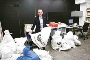 Laikas jau spaudžia – pašto darbuotojai sukasi triskart greičiau