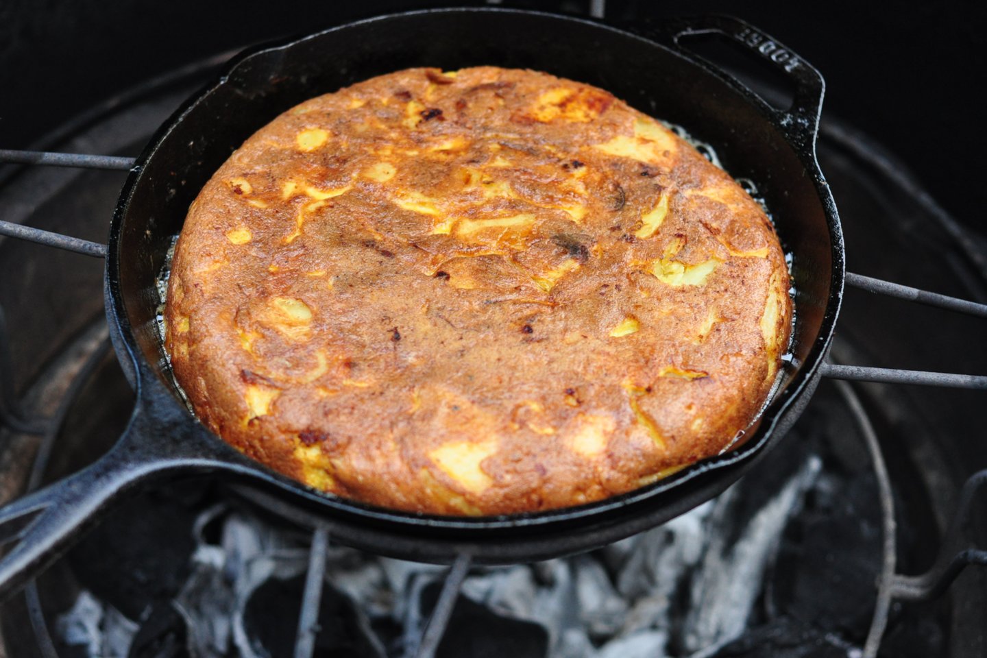 Ispaniška tortilija su avokadų majonezu.<br>„Kristupo Krivicko BBQ užrašai“ nuotr.