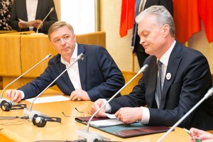 Apklausa atskleidė – visuomenė nori, kad G. Nausėda būtų griežtesnis valdantiesiems