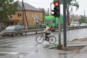 Seime teiks siūlymą dviratininkams leisti važiuoti per perėjas