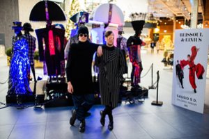 „Beissoul & Einius“ Kaune pristatė kostiumų parodą