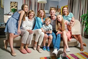 Jaunesnis vyras ir vyresnė moteris – ar gali tarp jų būti tikra meilė?