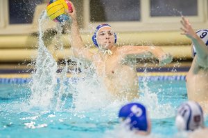 Lietuvos čempionate – įtemptas Kauno ir Vilniaus vandensvydininkų derbis