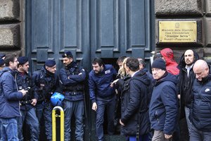 Italijoje per operaciją prieš „'Ndrangheta“ sindikatą suimti 334 žmonės