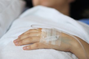 Po gimdymo moteris vos nemirė: priežastis tiesiog neįtikėtina