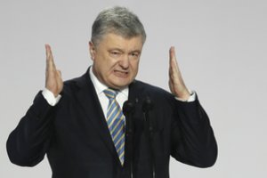Kijeve atliktos kratos P. Porošenkai priklausančiuose pastatuose